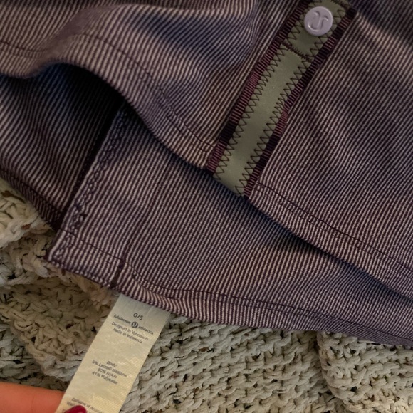 Lululemon Vinyasa Scarf
Wee Stripe Lilac Deep Zinfandel / Deep Zinfandel - Picture 3 of 3